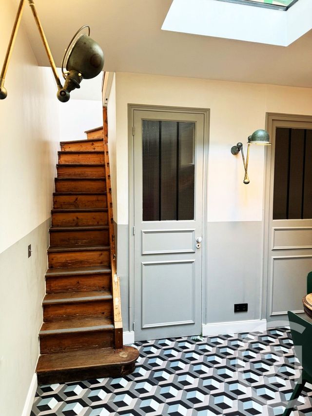Maison &agrave; louer - 2 pi&egrave;ces - 55,05 m2 - Paris - 75018 - ILE-DE-FRANCE