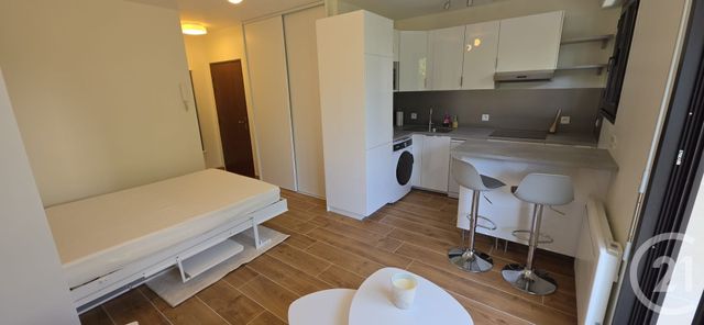 Appartement F1 &agrave; louer - 1 pi&egrave;ce - 23,40 m2 - La Varenne St Hilaire - 94 - ILE-DE-FRANCE