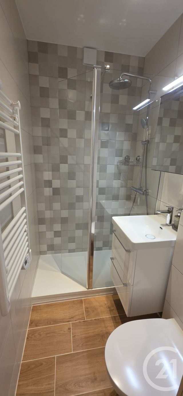 Appartement F1 &agrave; louer - 1 pi&egrave;ce - 23,40 m2 - La Varenne St Hilaire - 94 - ILE-DE-FRANCE