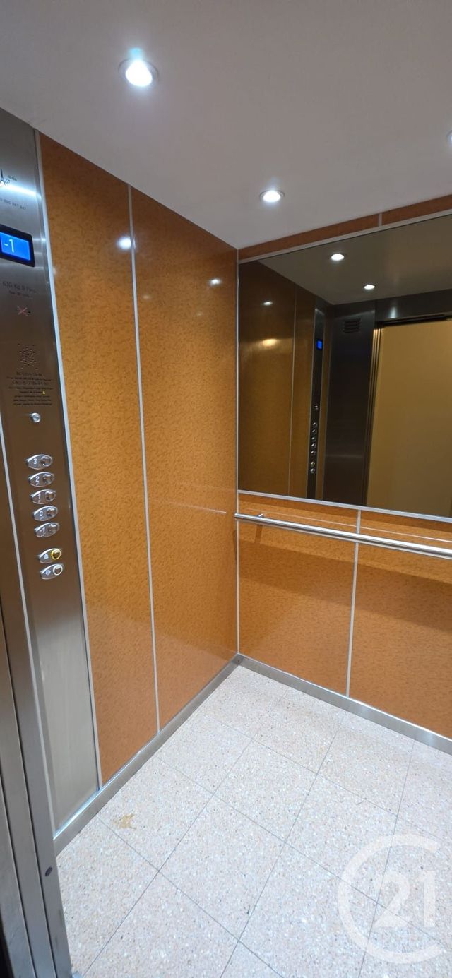 Appartement F1 &agrave; louer - 1 pi&egrave;ce - 23,40 m2 - La Varenne St Hilaire - 94 - ILE-DE-FRANCE