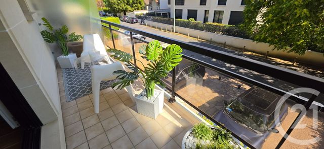 Appartement F1 &agrave; louer - 1 pi&egrave;ce - 23,40 m2 - La Varenne St Hilaire - 94 - ILE-DE-FRANCE