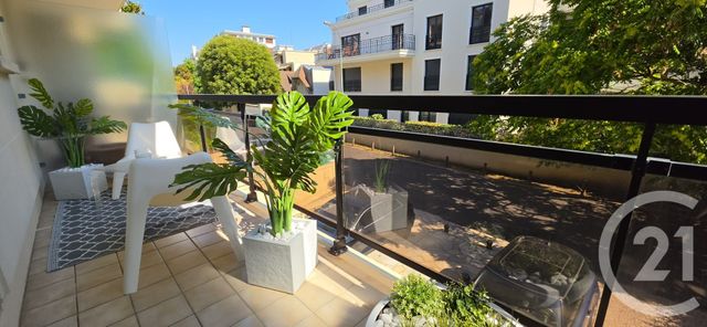 Appartement F1 &agrave; louer - 1 pi&egrave;ce - 23,40 m2 - La Varenne St Hilaire - 94 - ILE-DE-FRANCE