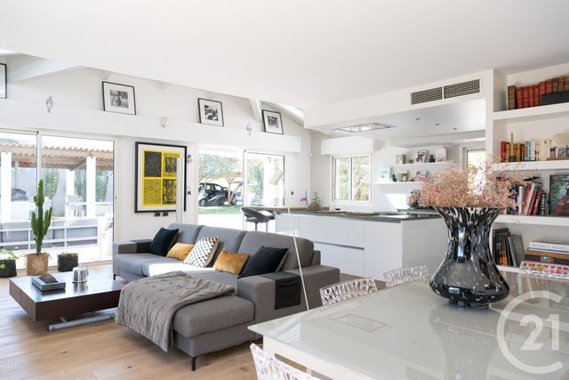 Maison à vendre - 6 pièces - 221 m2 - Contes - 06 - PROVENCE-ALPES-COTE-D-AZUR