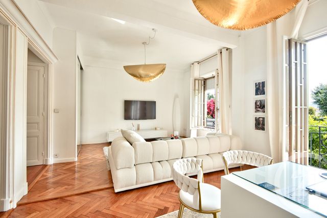 Appartement F3 à vendre - 3 pièces - 65,48 m2 - Nice - 06 - PROVENCE-ALPES-COTE-D-AZUR
