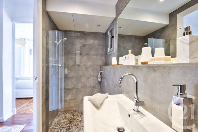 Appartement F3 à vendre - 3 pièces - 65,48 m2 - Nice - 06 - PROVENCE-ALPES-COTE-D-AZUR