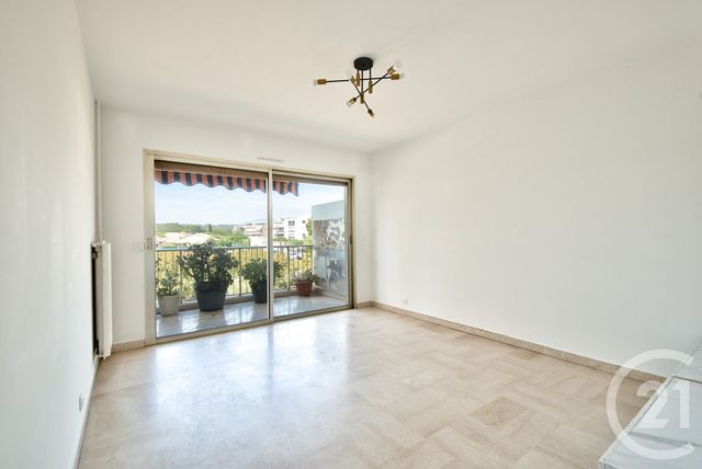 Appartement F2 à vendre - 2 pièces - 35,72 m2 - Antibes - 06 - PROVENCE-ALPES-COTE-D-AZUR