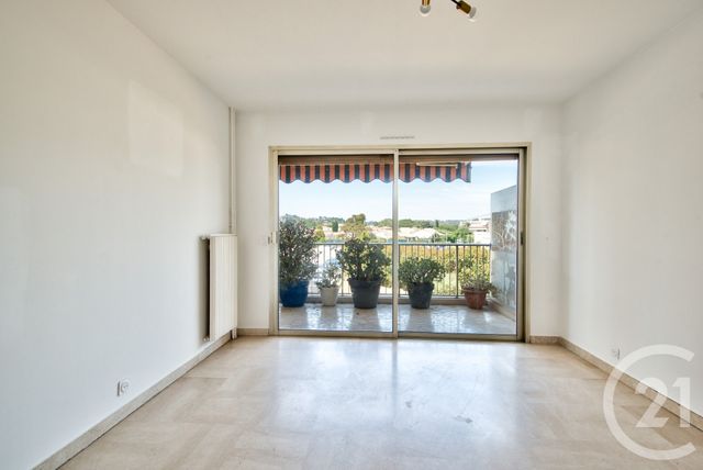 Appartement F2 à vendre - 2 pièces - 35,72 m2 - Antibes - 06 - PROVENCE-ALPES-COTE-D-AZUR