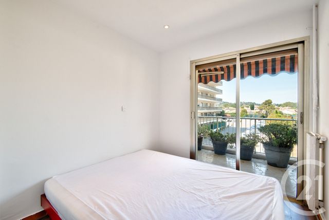 Appartement F2 à vendre - 2 pièces - 35,72 m2 - Antibes - 06 - PROVENCE-ALPES-COTE-D-AZUR