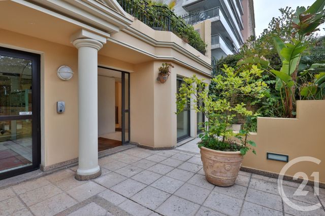 Appartement Local à vendre - 10 pièces - 201,39 m2 - Nice - 06 - PROVENCE-ALPES-COTE-D-AZUR