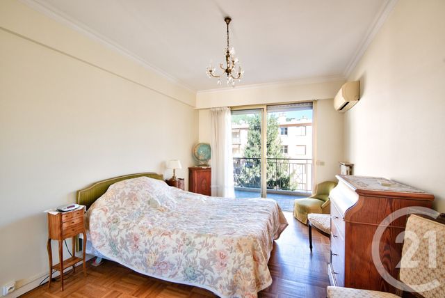 Appartement F3 à vendre - 3 pièces - 82,29 m2 - Nice - 06 - PROVENCE-ALPES-COTE-D-AZUR
