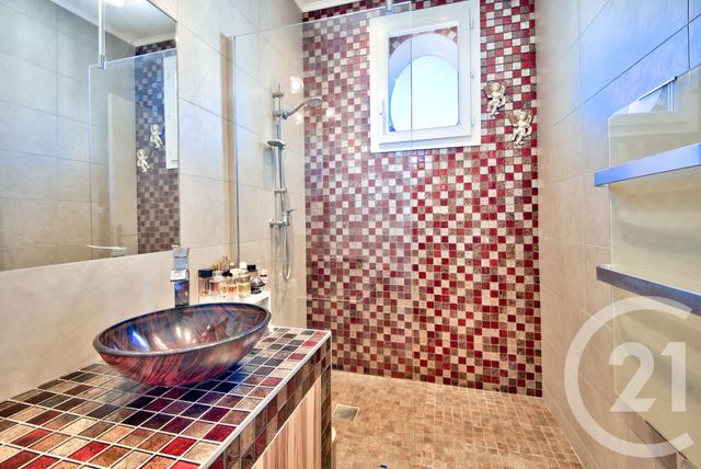 Appartement F3 à vendre - 3 pièces - 87,61 m2 - Cagnes Sur Mer - 06 - PROVENCE-ALPES-COTE-D-AZUR