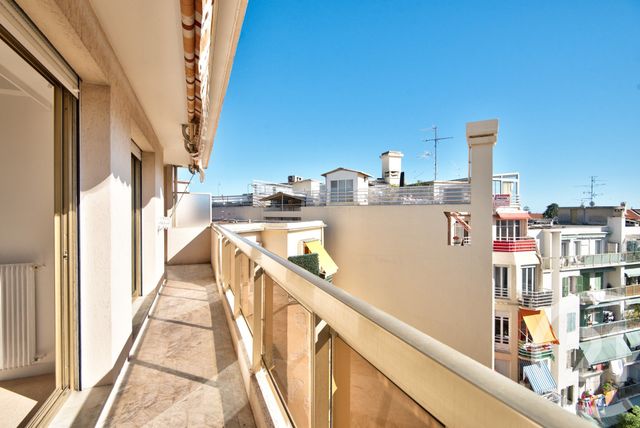 Appartement F4 &agrave; vendre - 4 pi&egrave;ces - 96,22 m2 - Nice - 06 - PROVENCE-ALPES-COTE-D-AZUR