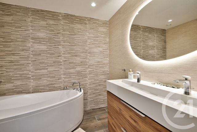 Appartement F3 à vendre - 3 pièces - 107 m2 - Nice - 06 - PROVENCE-ALPES-COTE-D-AZUR