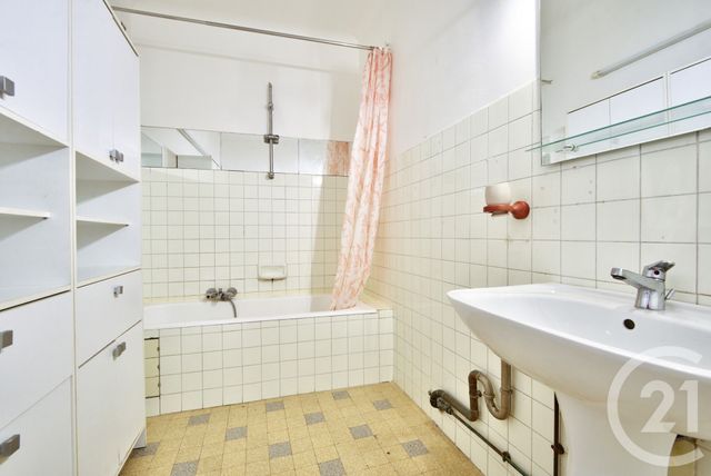 Appartement F3 à vendre - 3 pièces - 55,68 m2 - Nice - 06 - PROVENCE-ALPES-COTE-D-AZUR