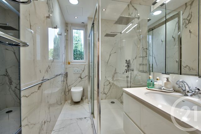 Appartement F4 à vendre - 4 pièces - 121,42 m2 - Nice - 06 - PROVENCE-ALPES-COTE-D-AZUR