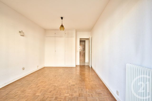 Appartement F2 à vendre - 2 pièces - 72,64 m2 - Nice - 06 - PROVENCE-ALPES-COTE-D-AZUR