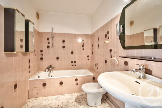 Appartement F2 à vendre - 2 pièces - 72,64 m2 - Nice - 06 - PROVENCE-ALPES-COTE-D-AZUR