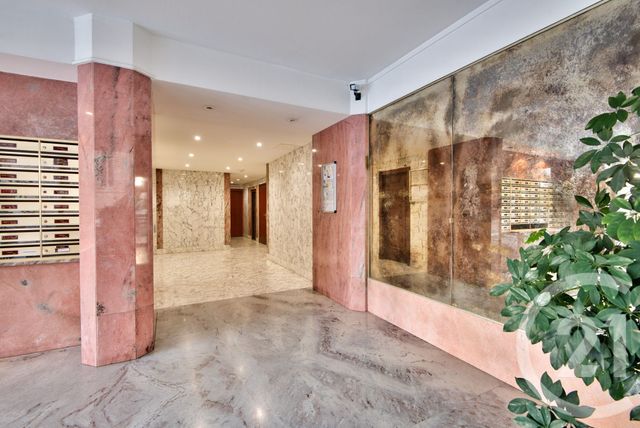 Appartement F2 à vendre - 2 pièces - 72,64 m2 - Nice - 06 - PROVENCE-ALPES-COTE-D-AZUR