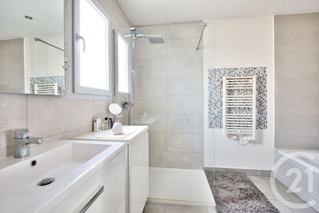 Maison &agrave; vendre - 4 pi&egrave;ces - 107,61 m2 - Aspremont - 06 - PROVENCE-ALPES-COTE-D-AZUR