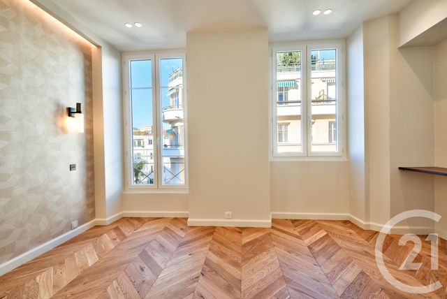 Appartement F4 &agrave; vendre - 4 pi&egrave;ces - 121 m2 - Nice - 06 - PROVENCE-ALPES-COTE-D-AZUR