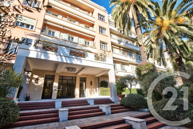Appartement F4 &agrave; vendre - 4 pi&egrave;ces - 121 m2 - Nice - 06 - PROVENCE-ALPES-COTE-D-AZUR