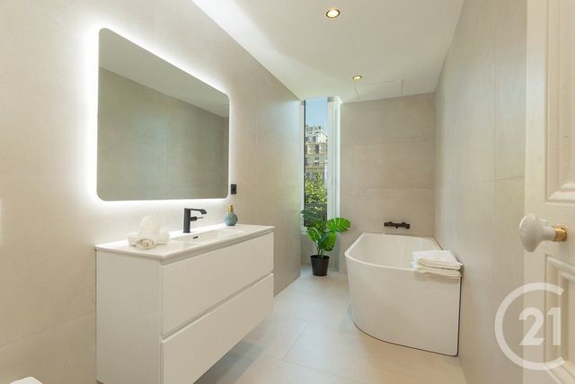 Appartement F6 &agrave; vendre - 6 pi&egrave;ces - 192,60 m2 - Nice - 06 - PROVENCE-ALPES-COTE-D-AZUR