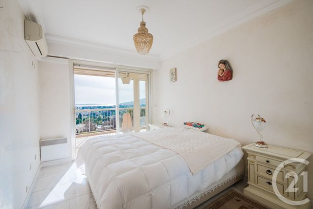 Appartement F4 &agrave; vendre - 4 pi&egrave;ces - 102,84 m2 - Juan Les Pins - 06 - PROVENCE-ALPES-COTE-D-AZUR