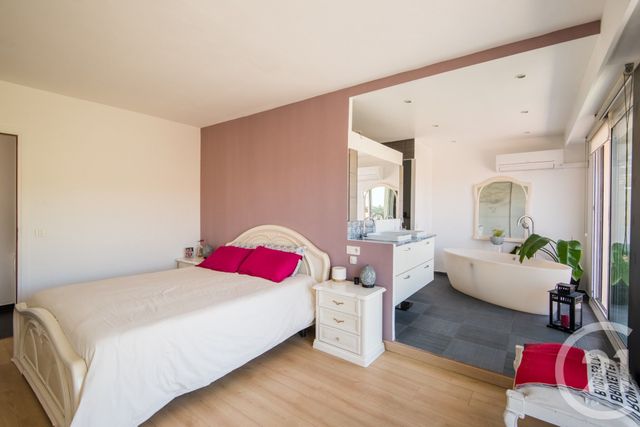 Appartement F4 &agrave; vendre - 4 pi&egrave;ces - 111,42 m2 - Nice - 06 - PROVENCE-ALPES-COTE-D-AZUR