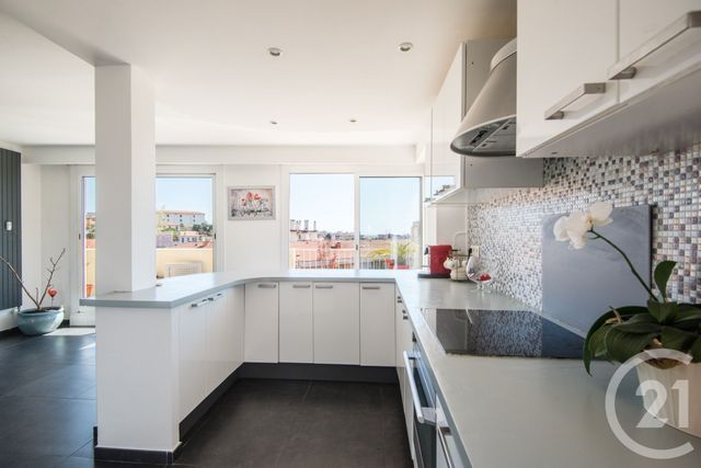 Appartement F4 &agrave; vendre - 4 pi&egrave;ces - 111,42 m2 - Nice - 06 - PROVENCE-ALPES-COTE-D-AZUR
