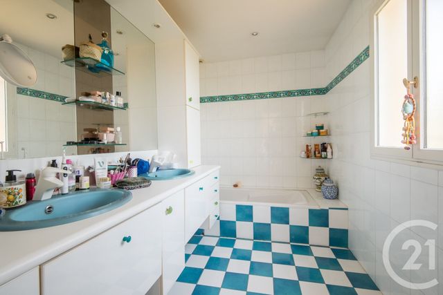 Maison &agrave; vendre - 5 pi&egrave;ces - 139,72 m2 - Nice - 06 - PROVENCE-ALPES-COTE-D-AZUR