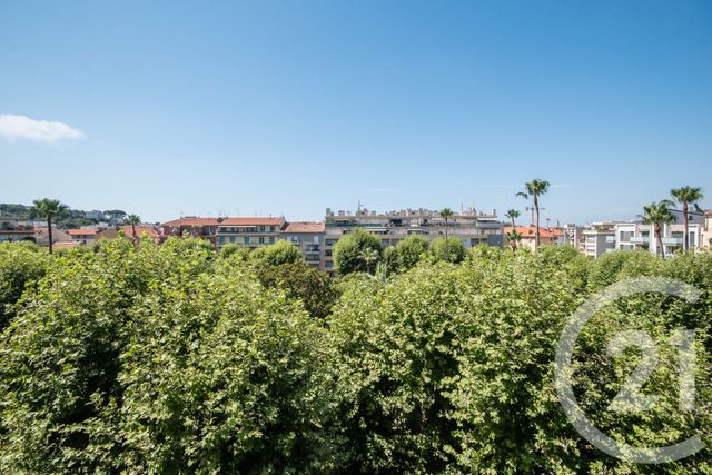 Appartement F4 &agrave; vendre - 4 pi&egrave;ces - 84,84 m2 - Nice - 06 - PROVENCE-ALPES-COTE-D-AZUR