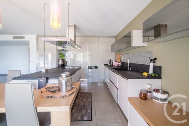 Appartement F4 &agrave; vendre - 4 pi&egrave;ces - 112,94 m2 - Nice - 06 - PROVENCE-ALPES-COTE-D-AZUR