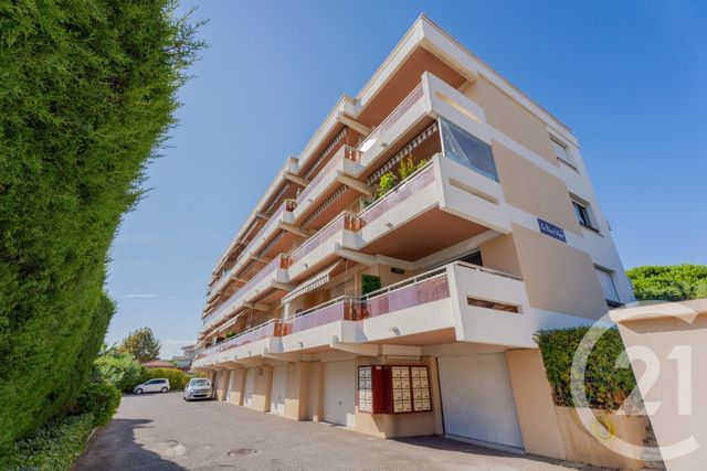 Appartement F2 &agrave; vendre - 2 pi&egrave;ces - 55,54 m2 - Antibes - 06 - PROVENCE-ALPES-COTE-D-AZUR