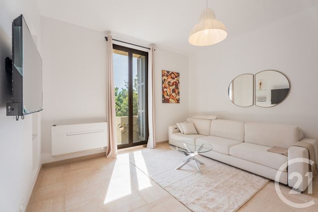 Appartement 1 pièce 28 m² · à Nice · 27,9 m² · 345 000 €