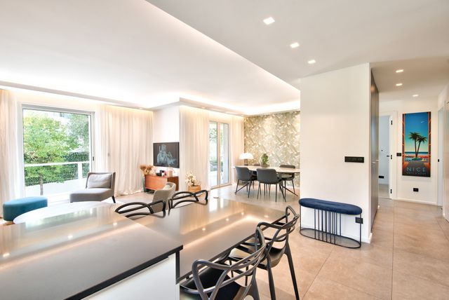 Maison à vendre - 7 pièces - 190,05 m2 - Nice - 06 - PROVENCE-ALPES-COTE-D-AZUR