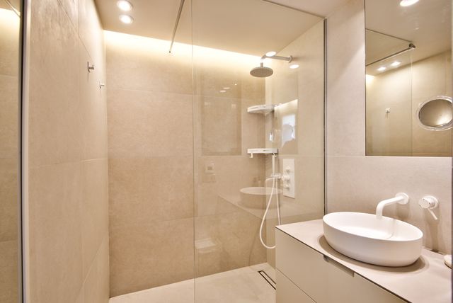 Appartement F4 à vendre - 5 pièces - 132,70 m2 - Nice - 06 - PROVENCE-ALPES-COTE-D-AZUR