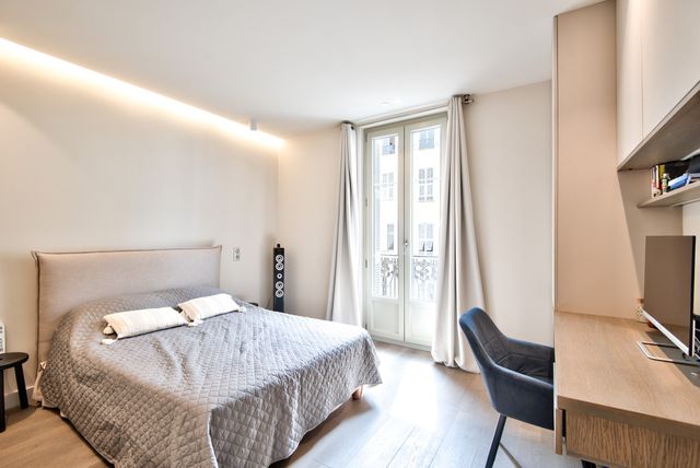 Appartement F4 à vendre - 5 pièces - 132,70 m2 - Nice - 06 - PROVENCE-ALPES-COTE-D-AZUR