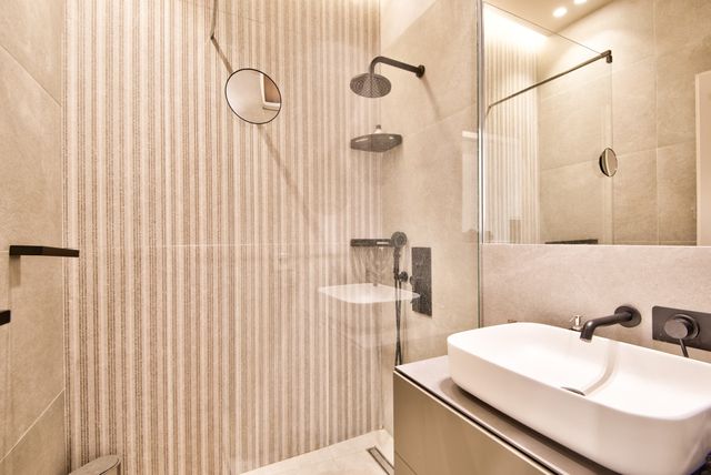 Appartement F4 à vendre - 5 pièces - 132,70 m2 - Nice - 06 - PROVENCE-ALPES-COTE-D-AZUR