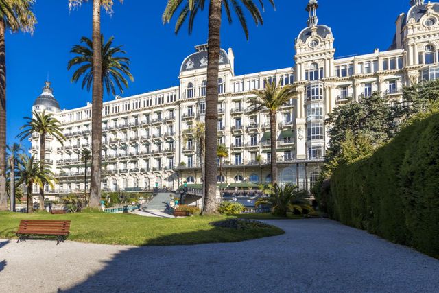 Appartement F4 &agrave; vendre - 4 pi&egrave;ces - 168,66 m2 - Nice - 06 - PROVENCE-ALPES-COTE-D-AZUR