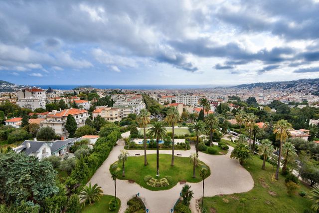 Appartement F4 &agrave; vendre - 4 pi&egrave;ces - 168,66 m2 - Nice - 06 - PROVENCE-ALPES-COTE-D-AZUR