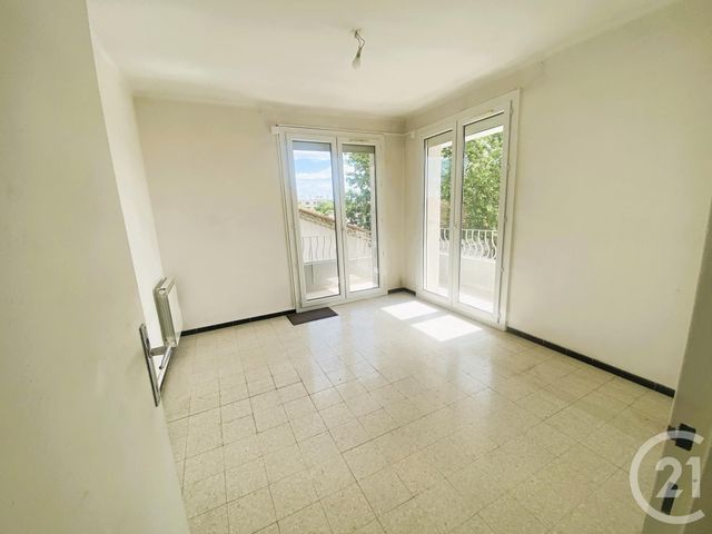 Appartement F4 à vendre - 4 pièces - 84,40 m2 - Nimes - 30 - LANGUEDOC-ROUSSILLON