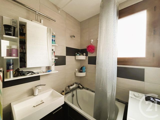 Appartement à vendre - 3 pièces - 53 m2 - Nimes - 30 - LANGUEDOC-ROUSSILLON