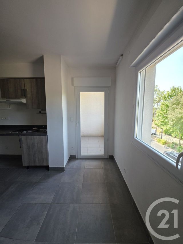 Appartement Studio &agrave; vendre - 1 pi&egrave;ce - 21,96 m2 - Nimes - 30 - LANGUEDOC-ROUSSILLON