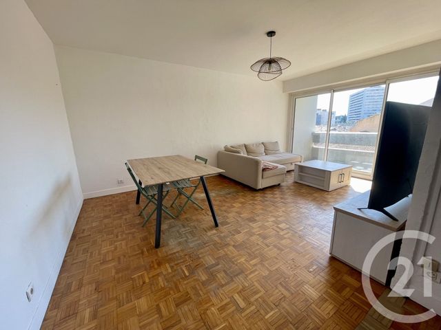Appartement T4 &agrave; vendre - 4 pi&egrave;ces - 79,78 m2 - Nimes - 30 - LANGUEDOC-ROUSSILLON