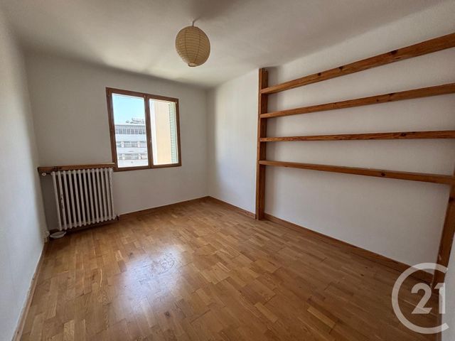 Appartement à vendre - 3 pièces - 75,82 m2 - Nimes - 30 - LANGUEDOC-ROUSSILLON