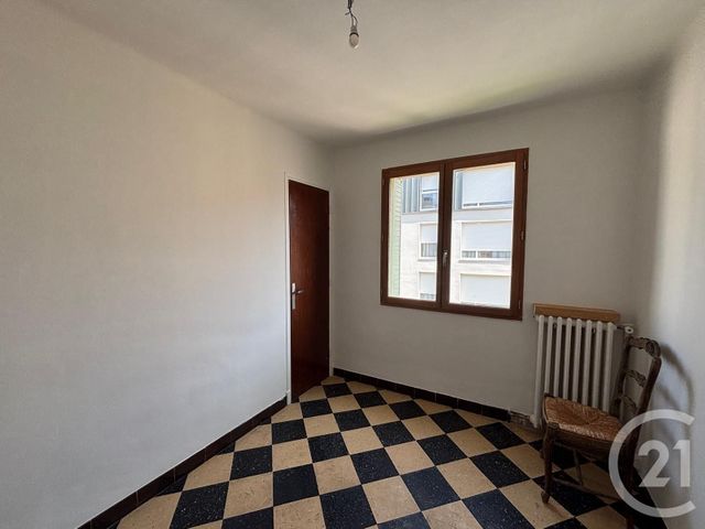 Appartement à vendre - 3 pièces - 75,82 m2 - Nimes - 30 - LANGUEDOC-ROUSSILLON