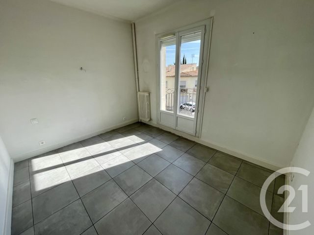 Appartement T4 à vendre - 4 pièces - 87,31 m2 - Nimes - 30 - LANGUEDOC-ROUSSILLON