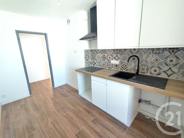 Appartement F4 à louer - 4 pièces - 70,43 m2 - Nimes - 30 - LANGUEDOC-ROUSSILLON