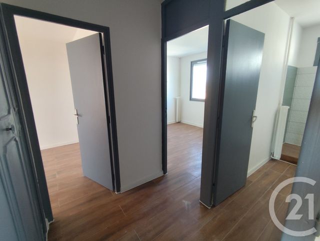 Appartement F4 à louer - 4 pièces - 70,43 m2 - Nimes - 30 - LANGUEDOC-ROUSSILLON