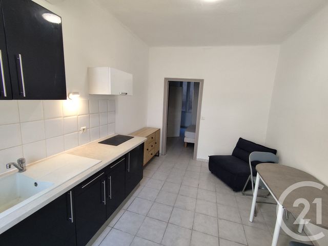 Appartement T2 à louer - 2 pièces - 23,68 m2 - Nimes - 30 - LANGUEDOC-ROUSSILLON